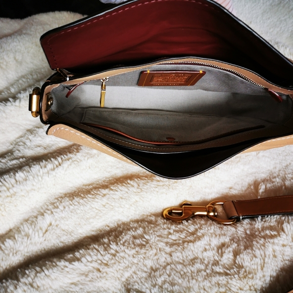 Page 27 Colour Block Leather Bag - Picture 3 of 12